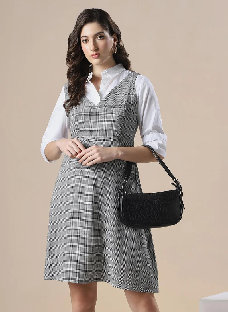 globus Globus Women Black Checkered V-Neck Sleeveless Fit & Flare Mini Workwear Dress